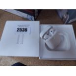 (2606) Apple air pods