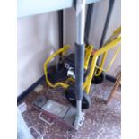 (1122) Arcan 2000kg trolley jack