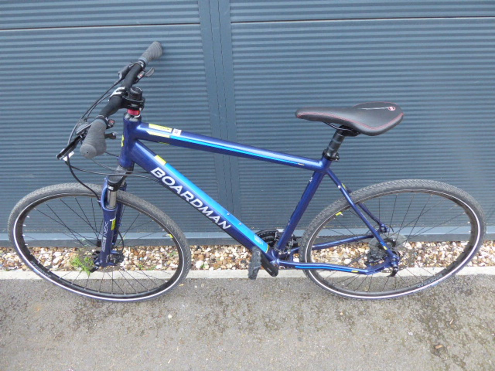 Boardman blue town bike