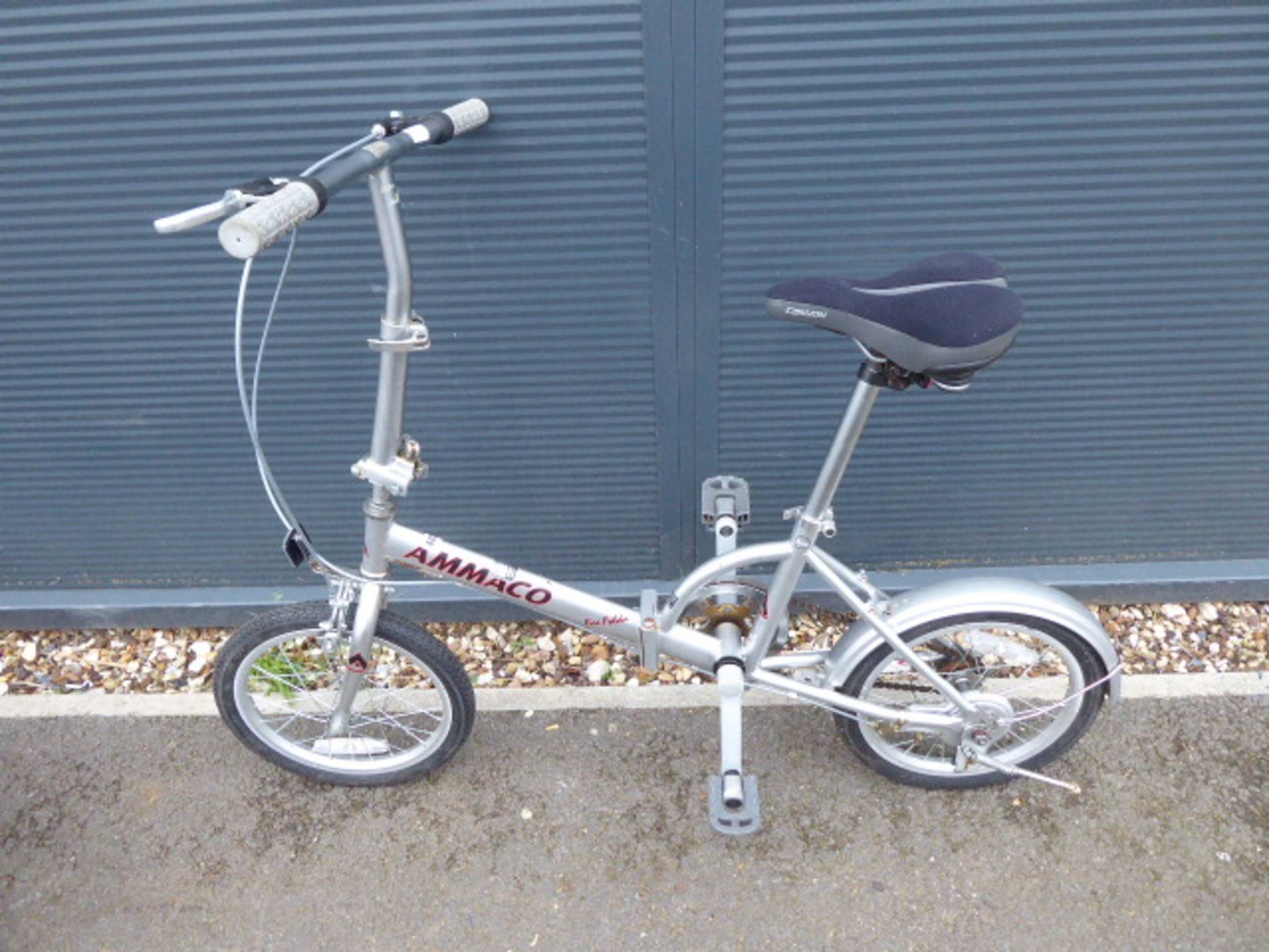 Amaco silver fold up bike