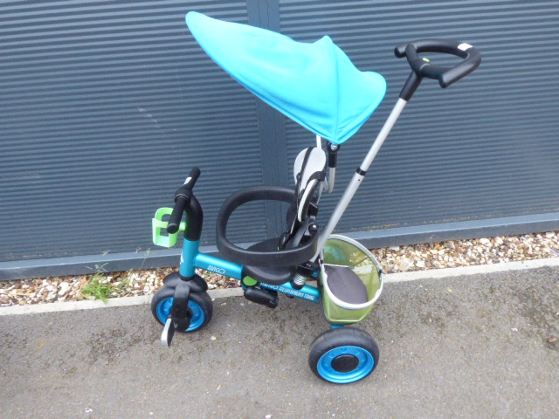 Avigo aluminium framed 3 wheel childs push along bike