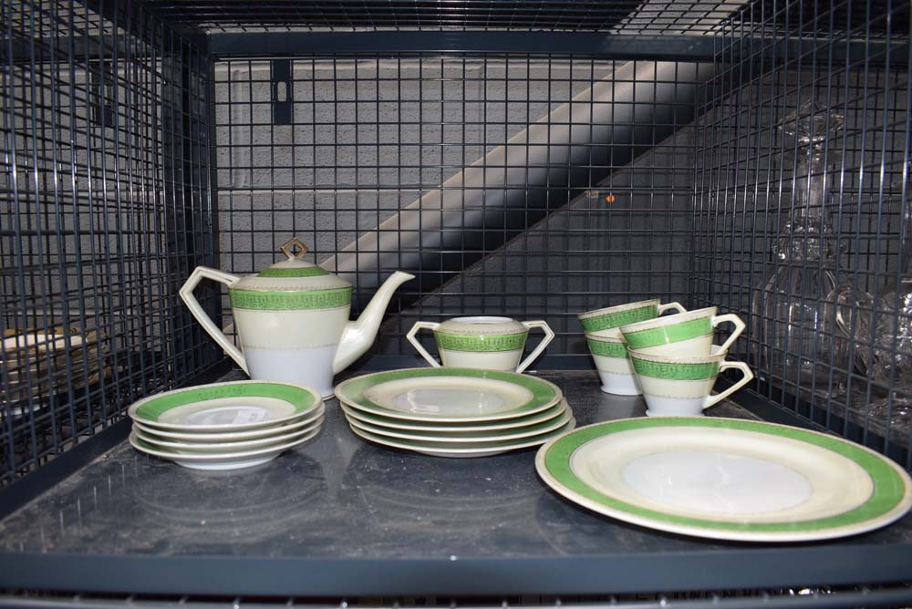 Cage containing quantity of 1930's crockery
