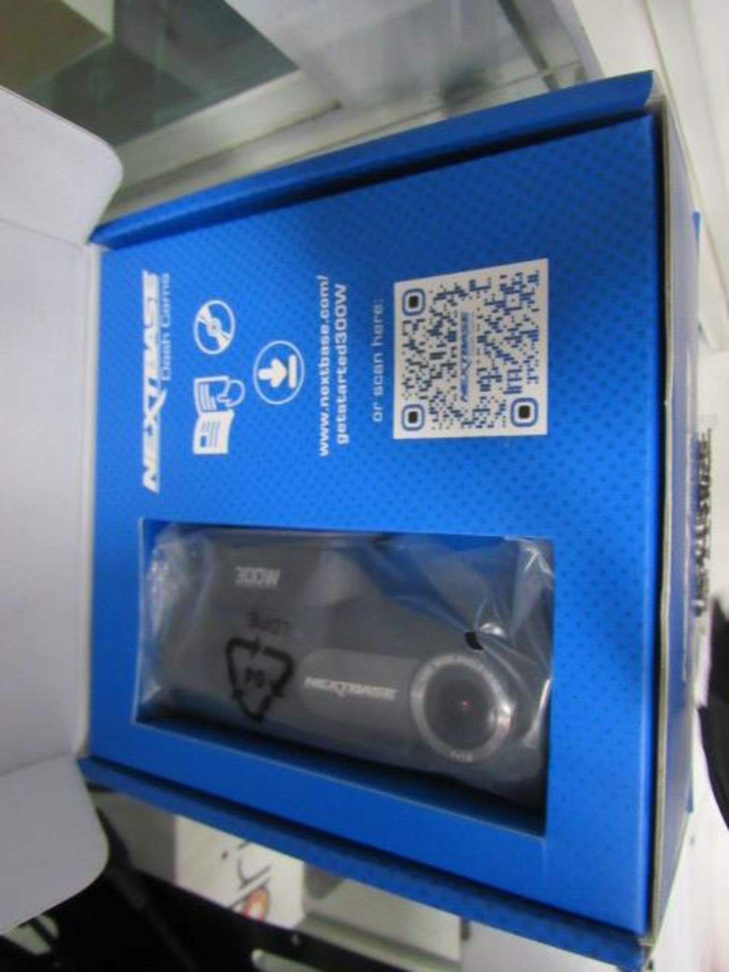 Next Base 300W dash cam in box - Image 2 of 2