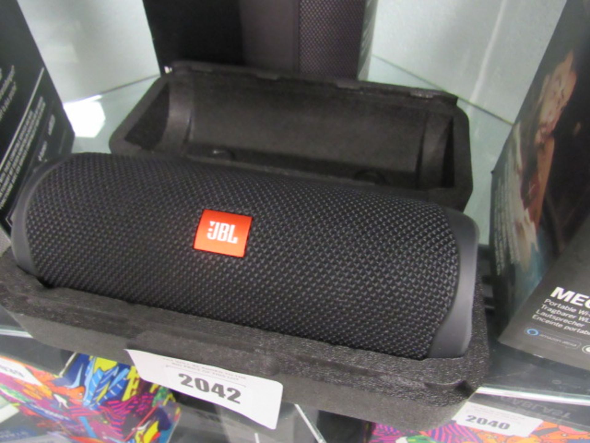 JBL Flip 5 bluetooth speaker