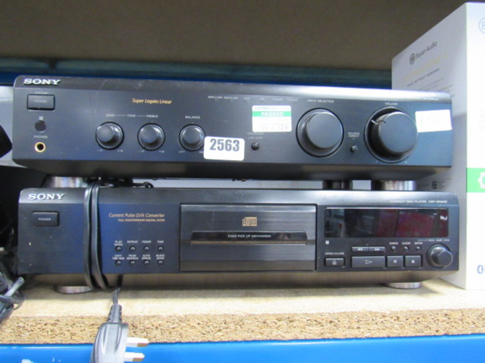 (128) Sony TAFE 300R amplifier with Sony CDP EX900E CD deck
