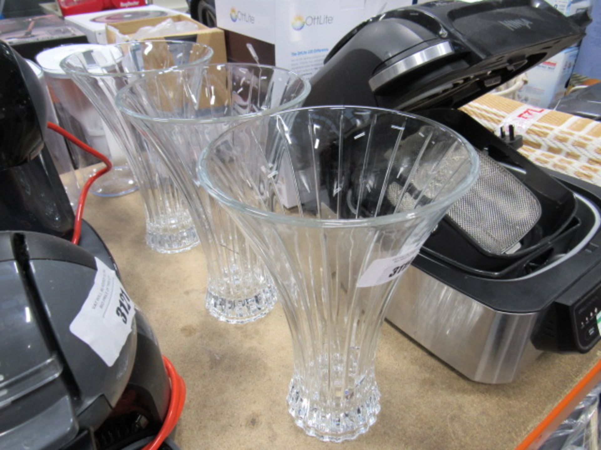 3 glass vases