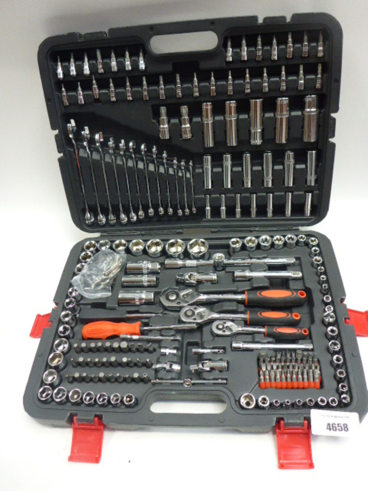 Zhongxin 216 piece socket set