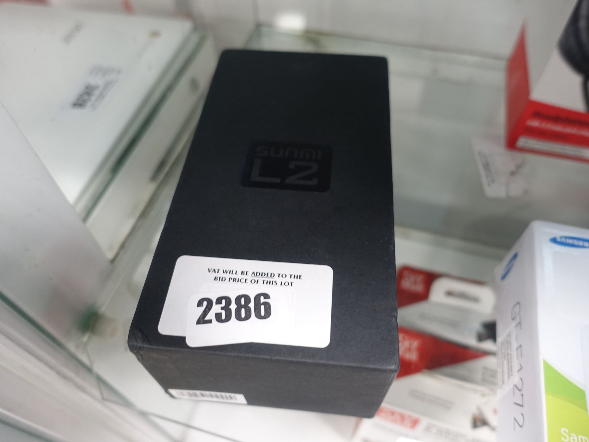 WD 2215 - Sunmi L2 mobile phone in box