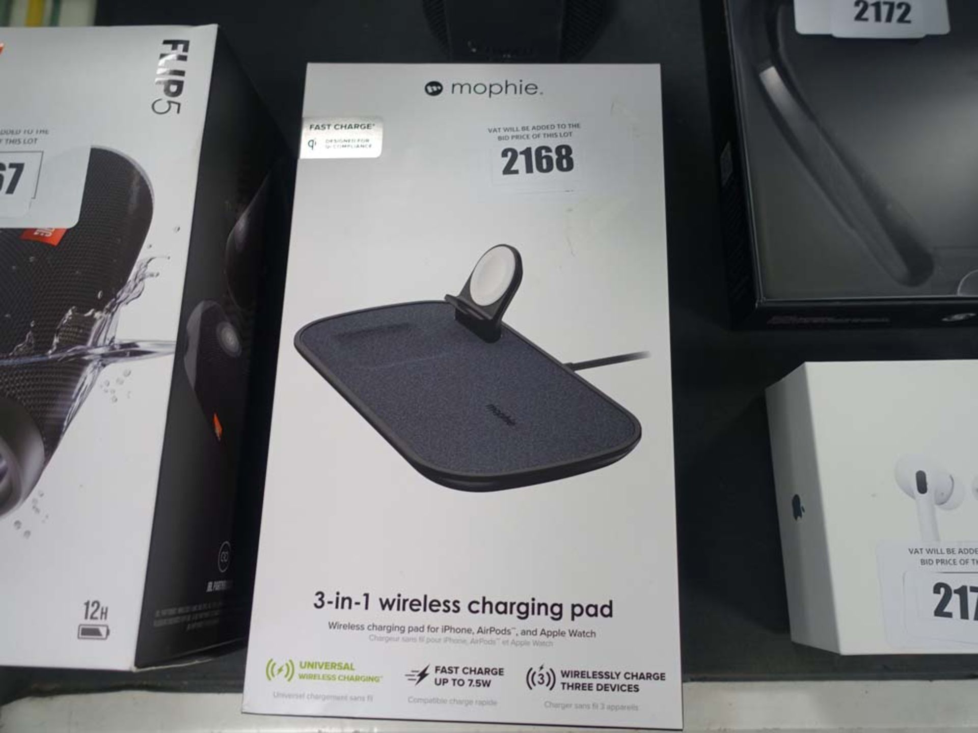 Mophie 3 in one wireless charging pad with box