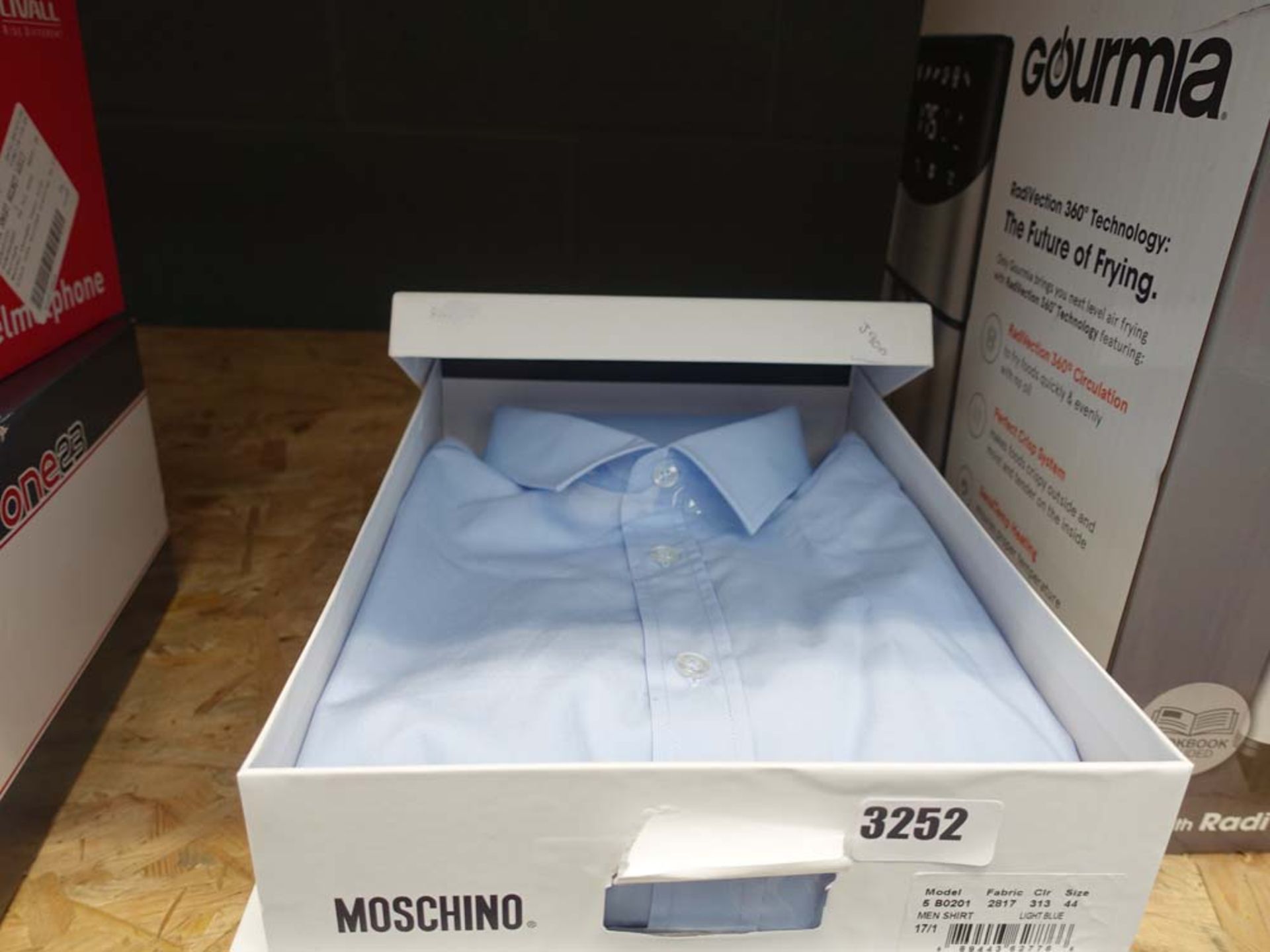 Moschino gents shirt in blue