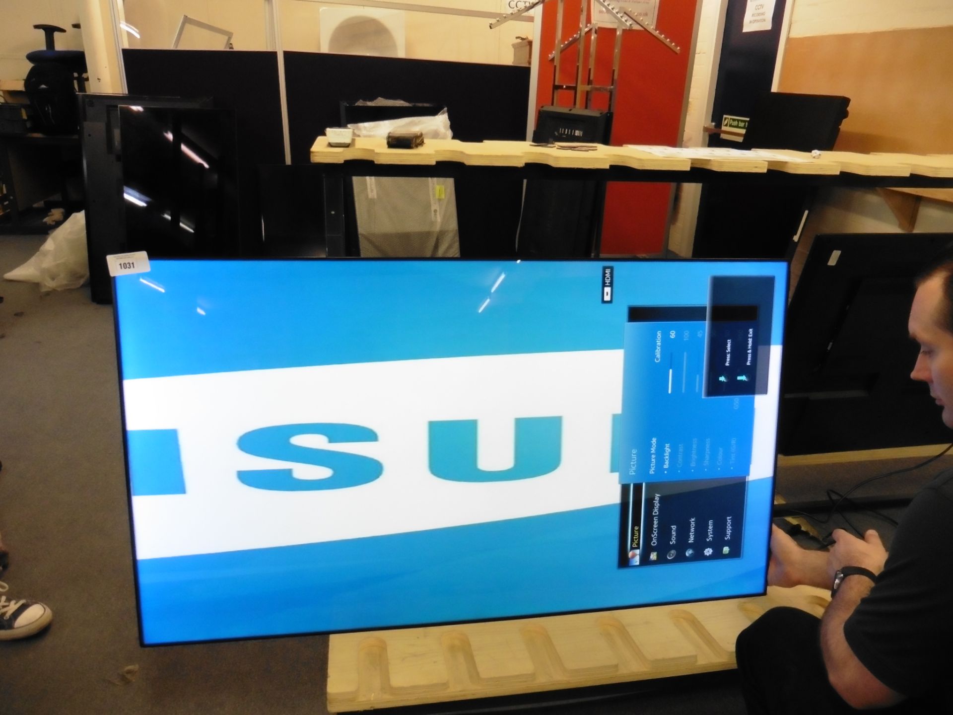 Samsung model UE55D colour display screen with remote (manufactured 2015) - Image 3 of 3