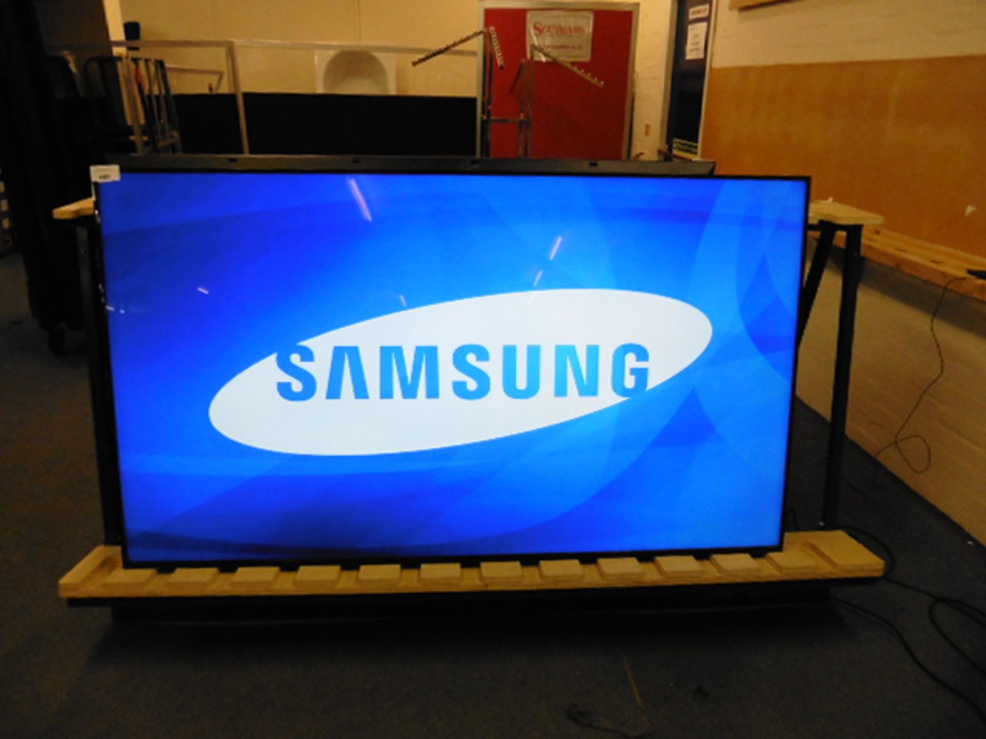 Samsung model LH75DMD 75'' professional display monitor with remote (manufactured 2015)