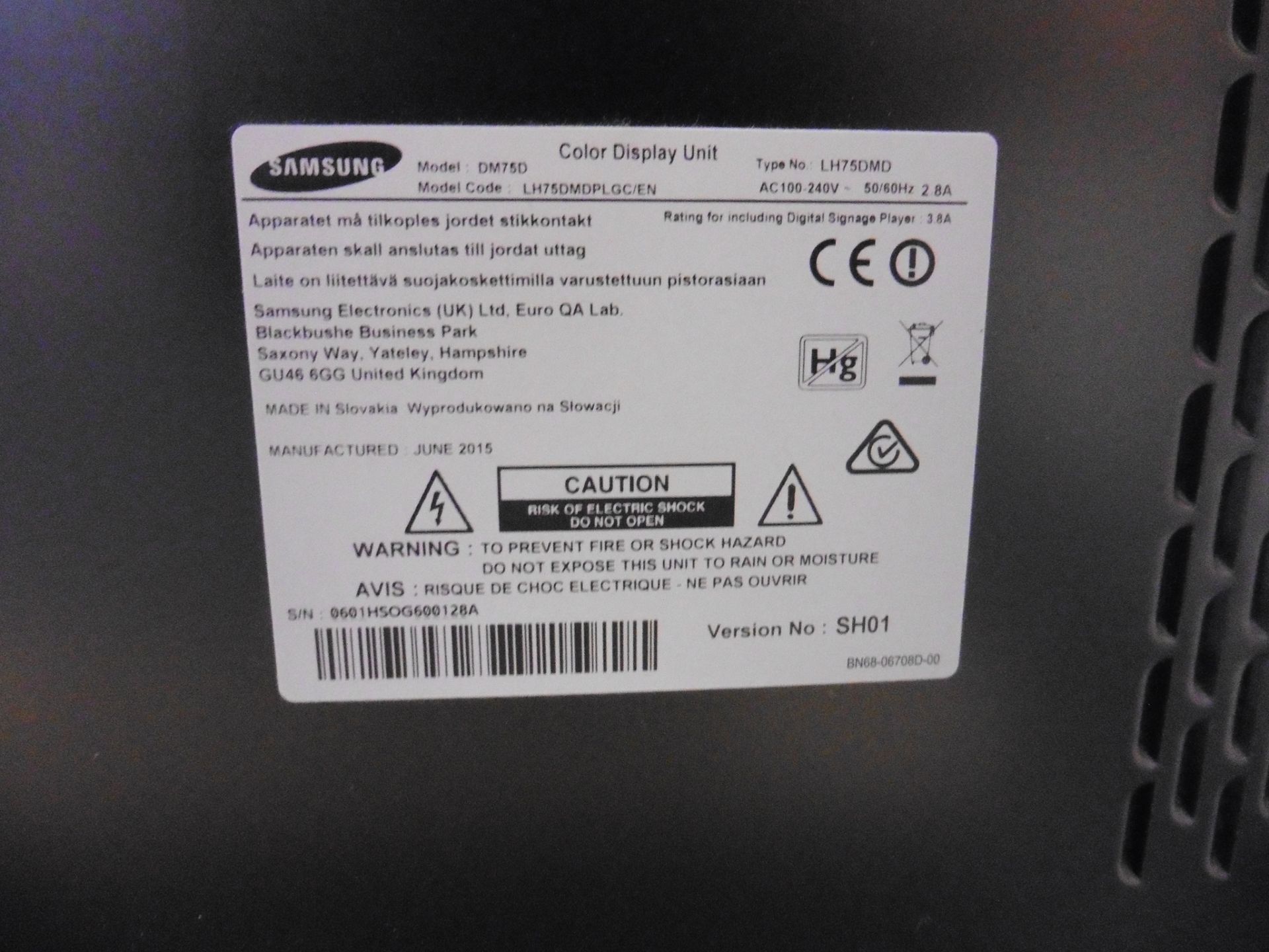 Samsung model LH75DMD professional display screen with remote (manufactured 2015) - Image 2 of 2