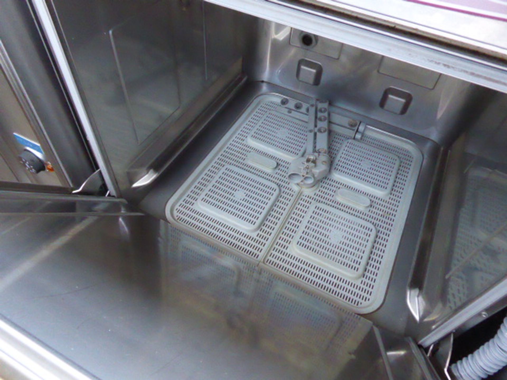 60cm Maidaid Halcyon Evolution 5100 under counter drop front dishwasher - Image 2 of 2