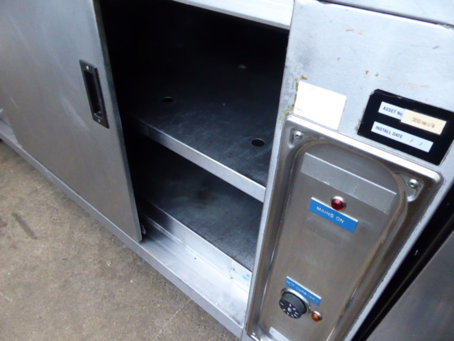 (4) 150cm Electric mobile hot cabinet with preparation top and two sliding doors under - Image 2 of 2