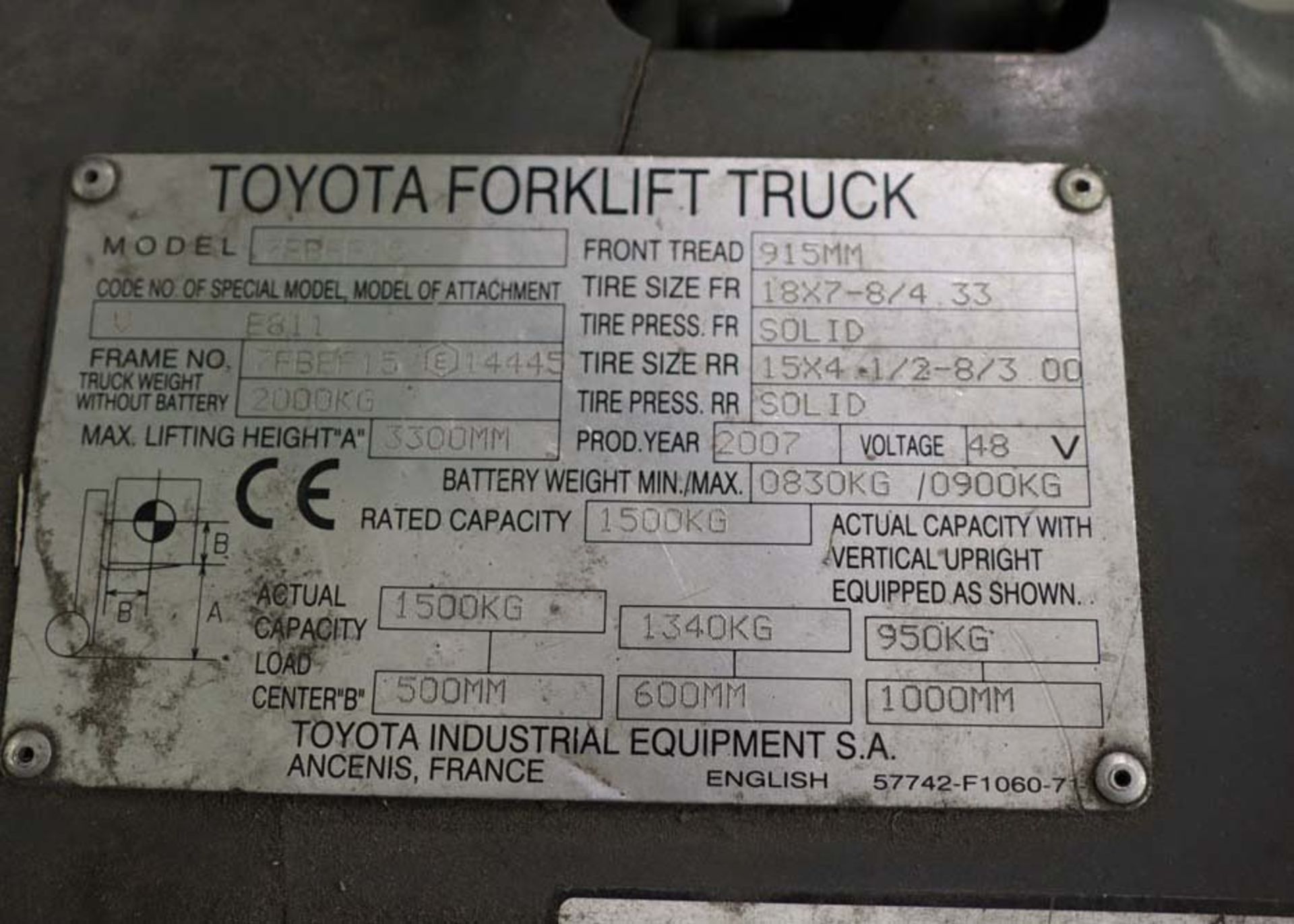 TOYOTA model E811 electric counterbalance forklift truck, 2007, capacity 1500kg with triple mast and - Image 7 of 13