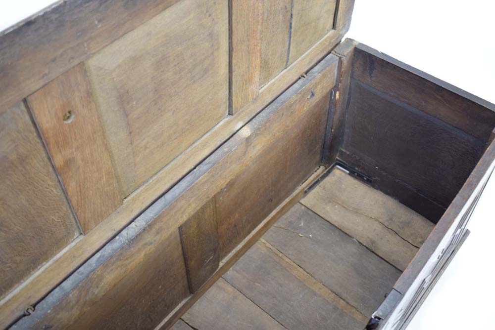 A late 17th/early 18th century oak panelled coffer on square straight stiles, l. - Image 3 of 3