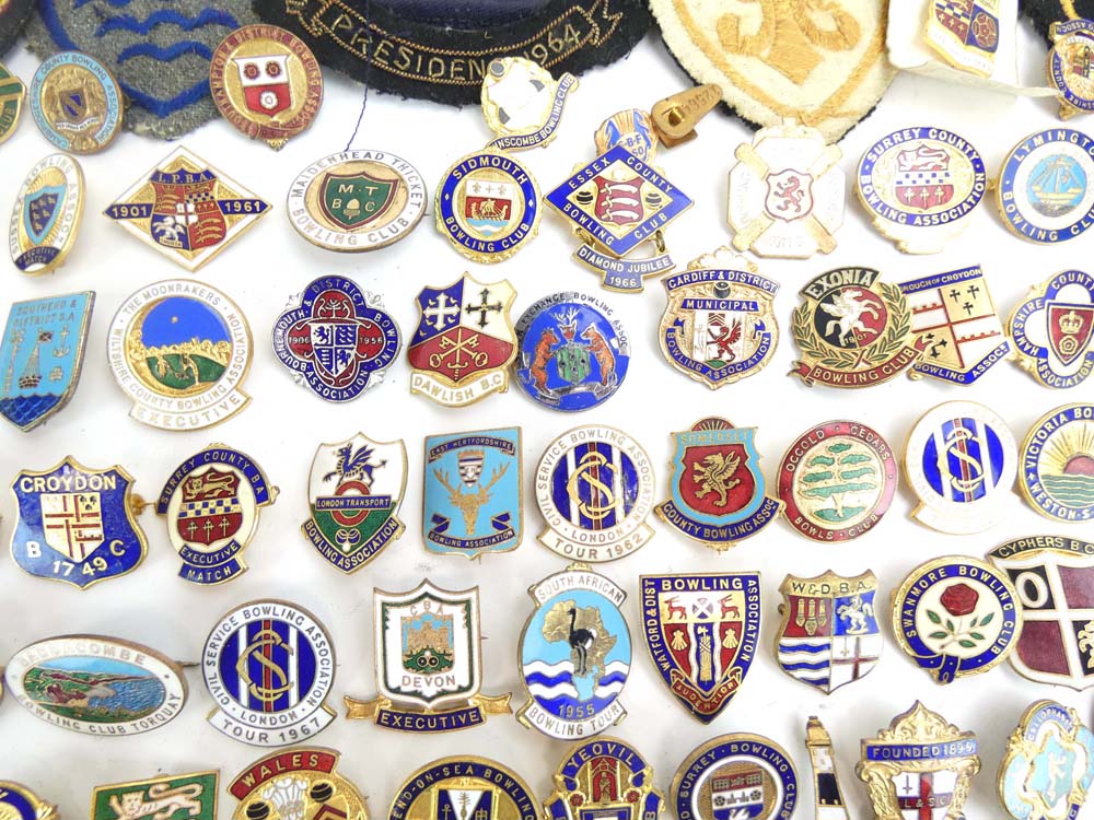 A collection of approximately two hundred and thirty six 1960's enamelled bowling club badges - Image 5 of 7