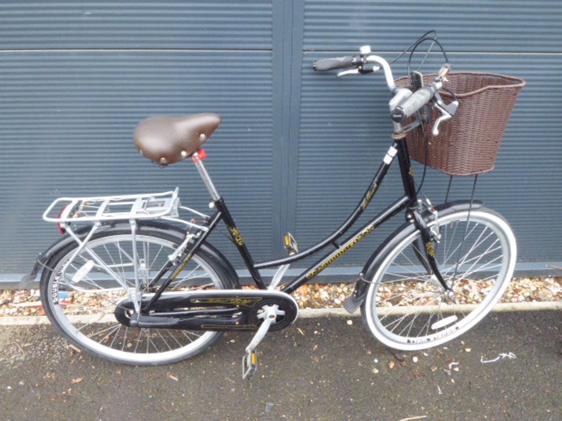 Black Amacco ladies bike with front basket