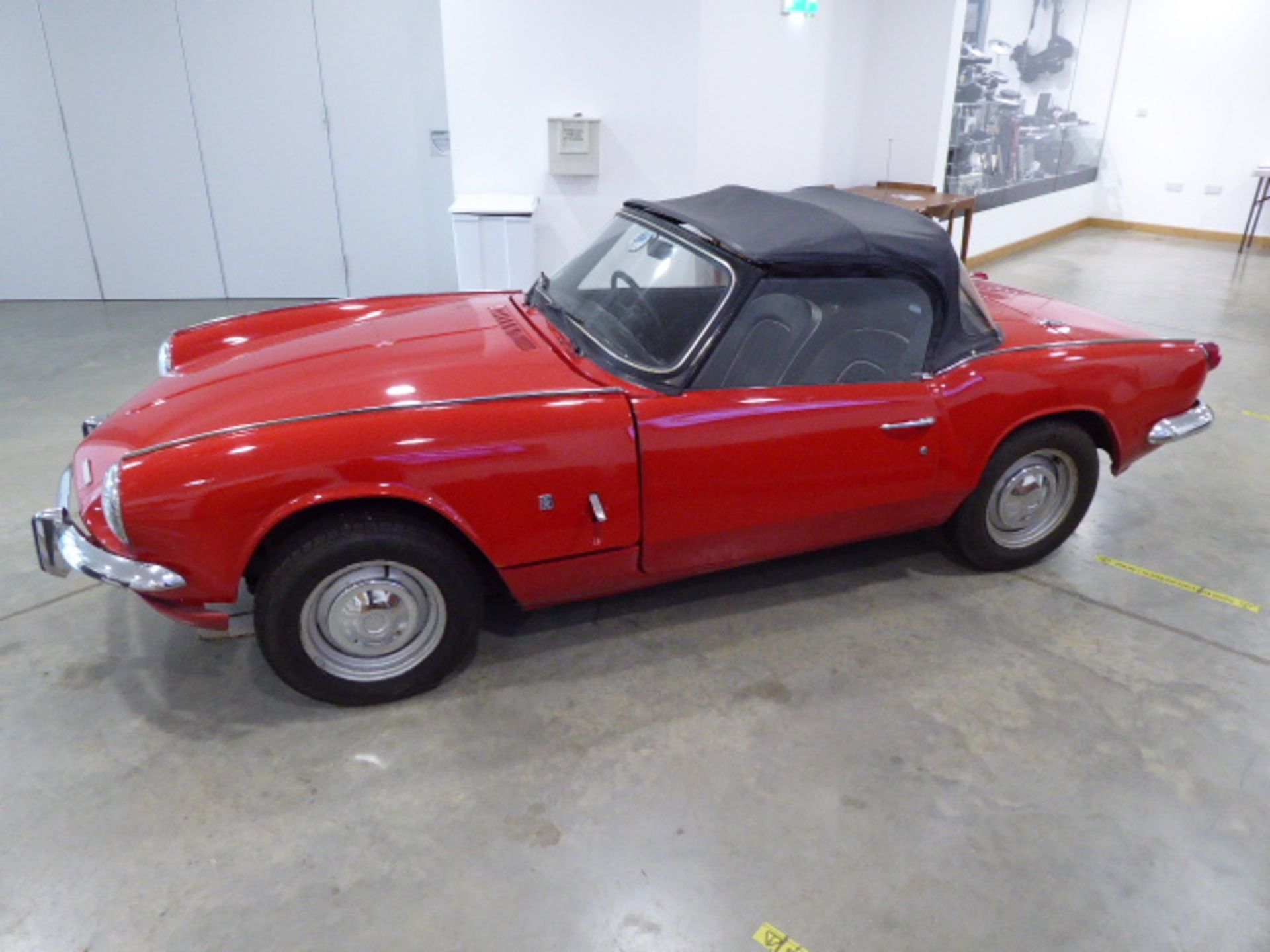 UUT 941H (1970) Triumph Spitfire (MK III), 1.3L petrol in red MOT: N/A (last July 2008) - Image 5 of 8