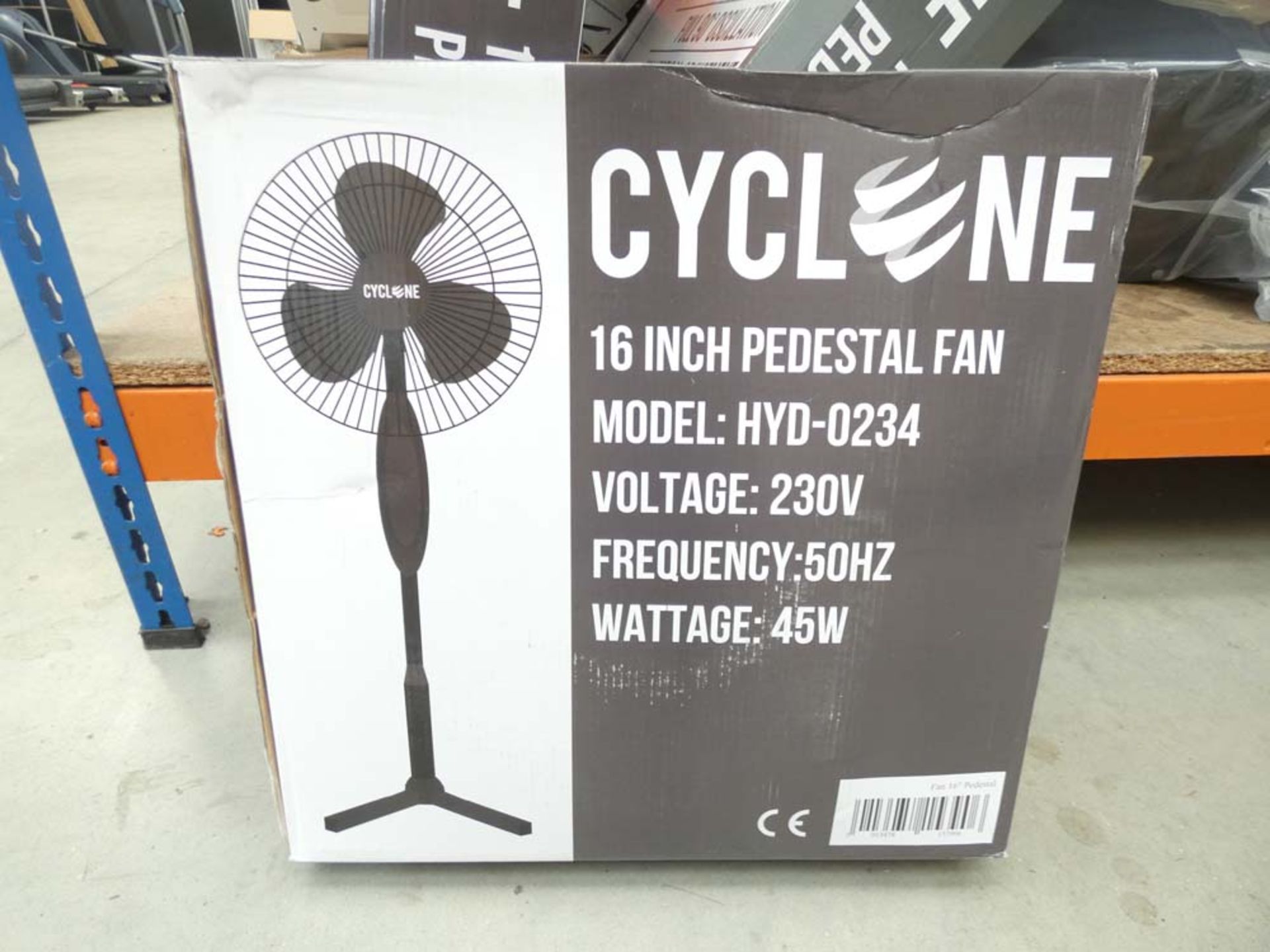 3534 Boxed Cyclone 3 spin fan