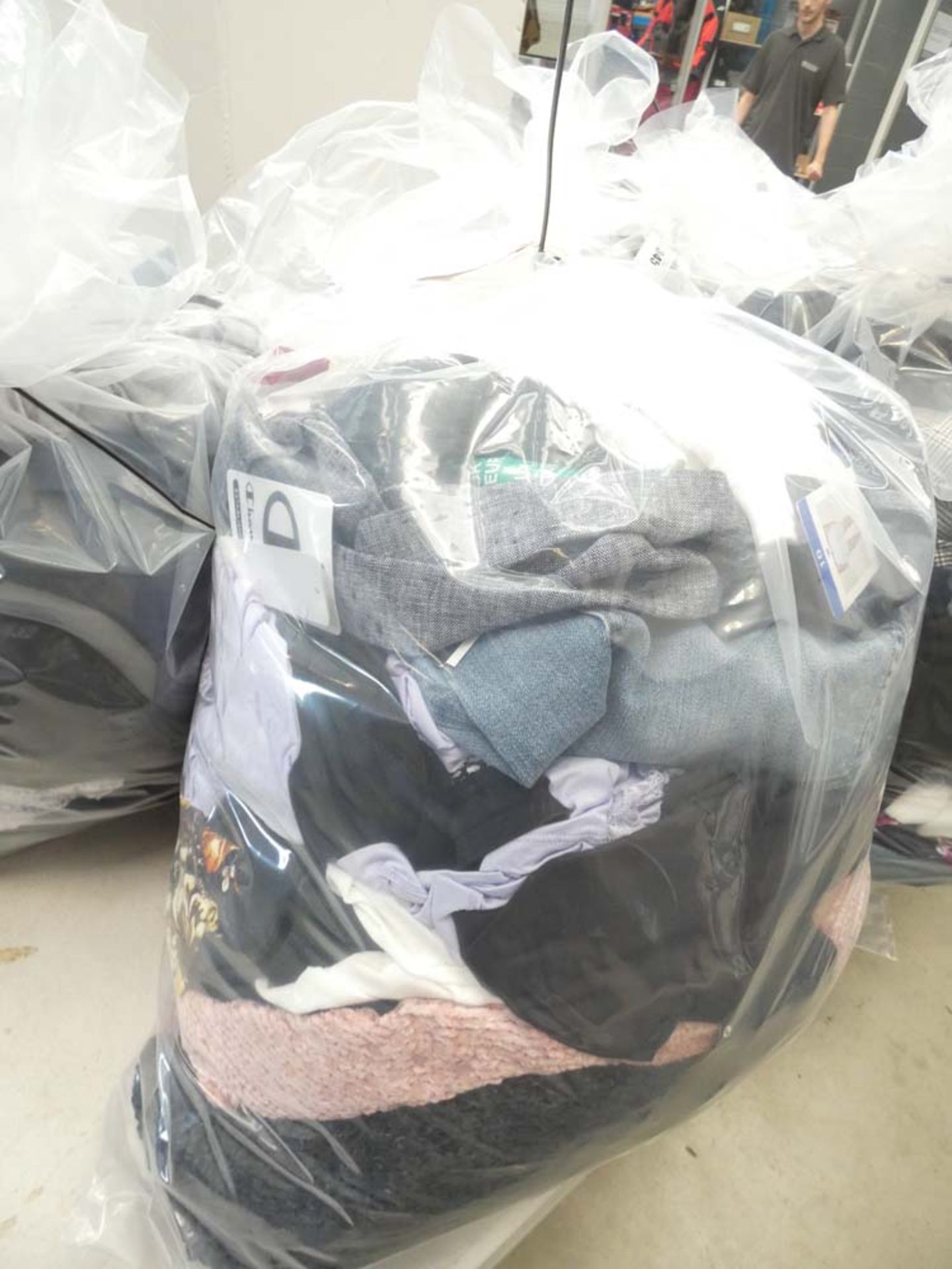 Large bag of mixed ladies clothing