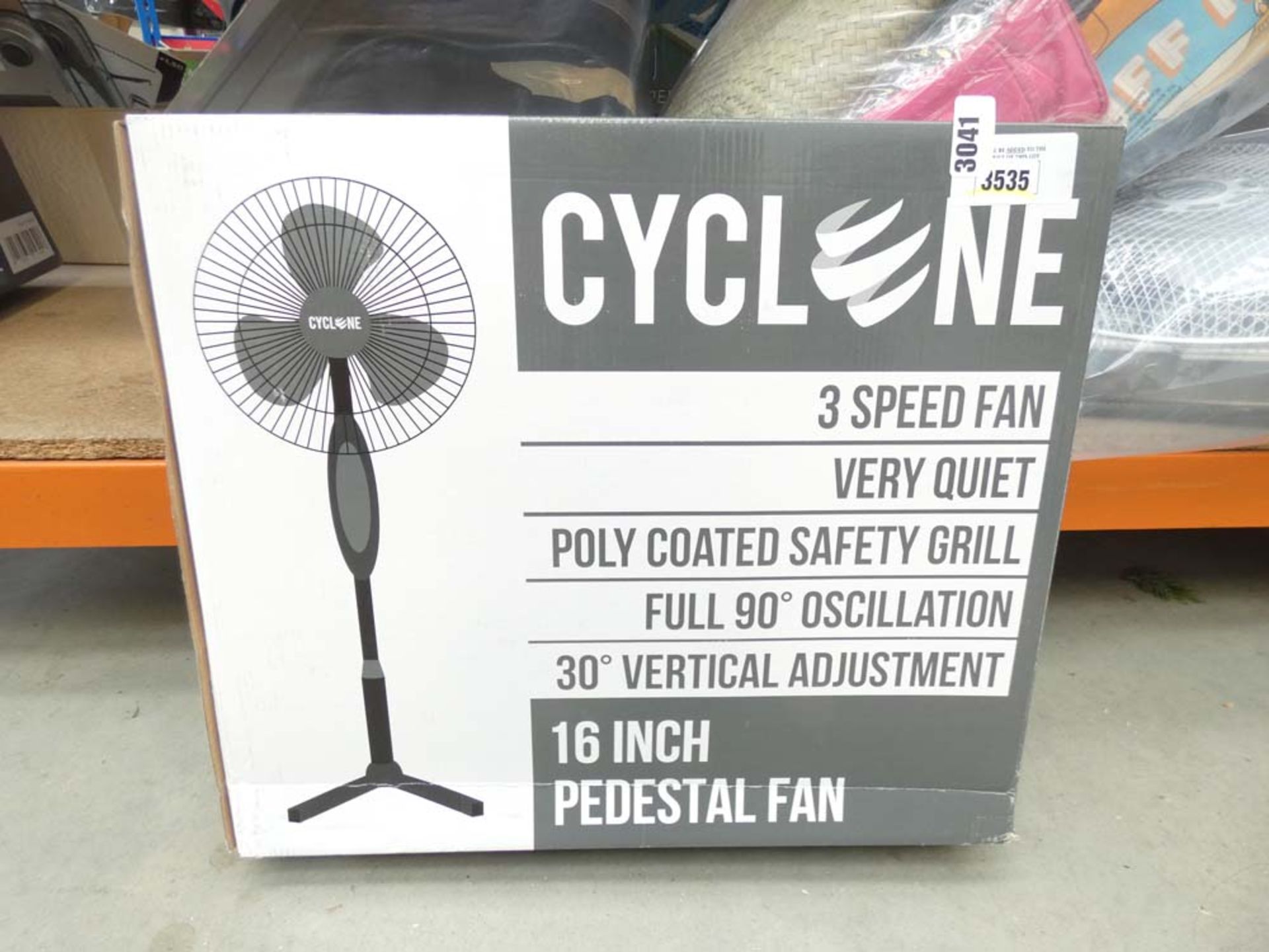 3535 Boxed Cyclone 3 spin fan