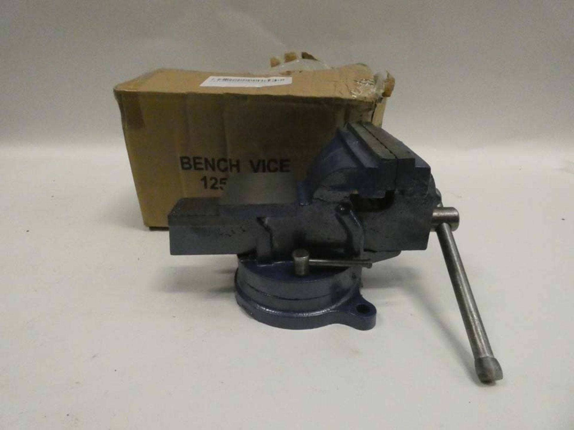 125MM Bench vice in box