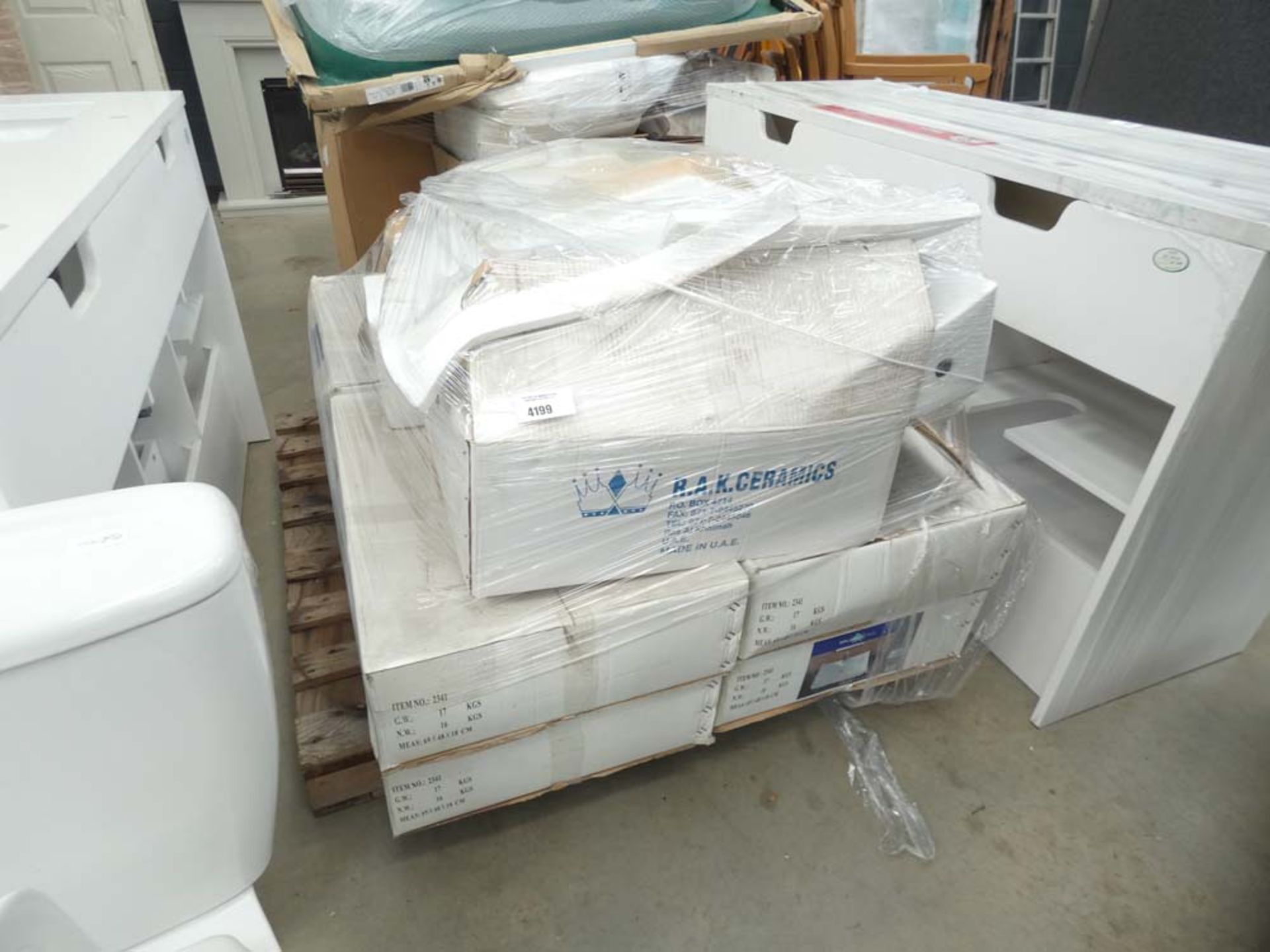 Pallet of assorted wash hand basins