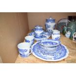 Quantity of blue and white Spode, Italian garden