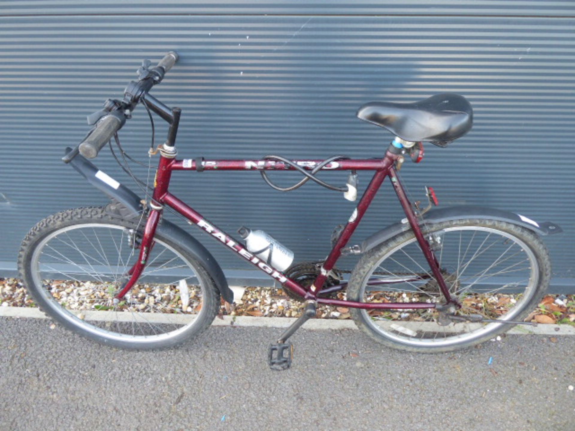 Maroon Raleigh gents cycle