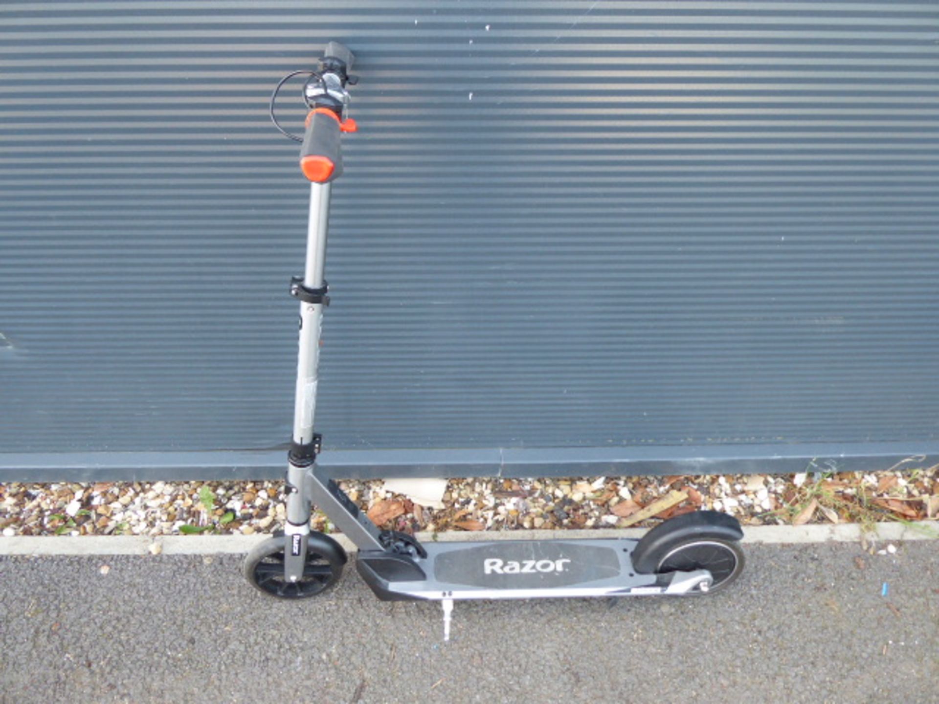 Razor electric scooter (no charger)