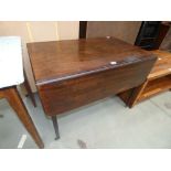 Georgian mahogany dropside table