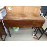 Victorian mahogany dropside table