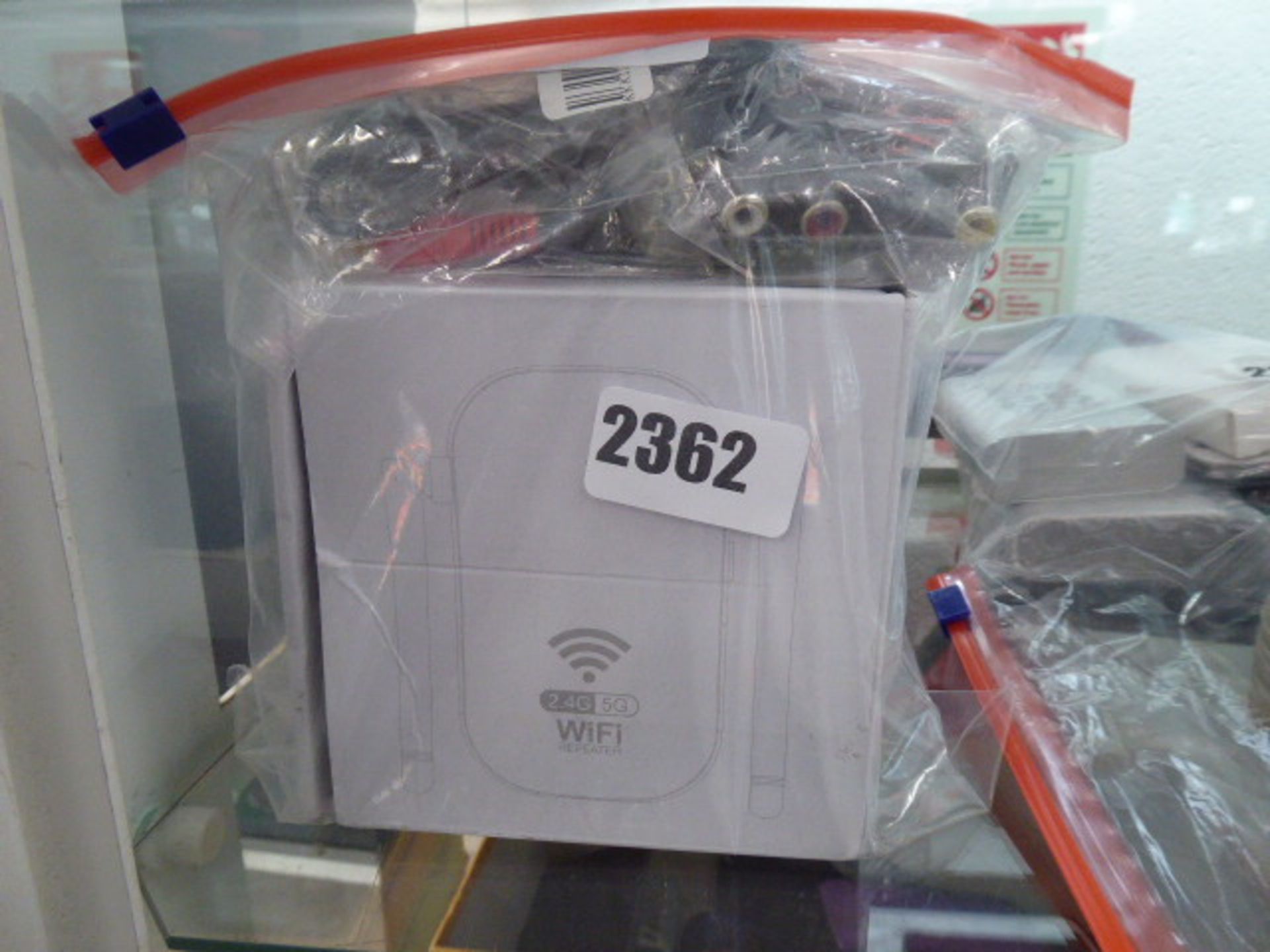 WiFi range extender and repeater system in bag