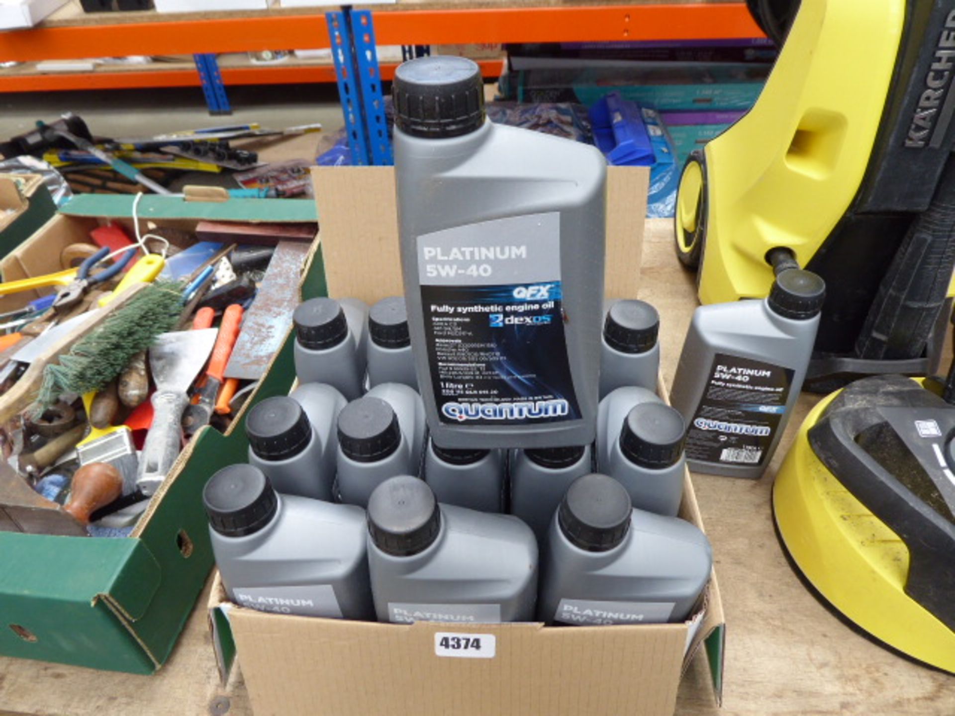 Approx 15 tubs of 5W40 synthetic engine oil