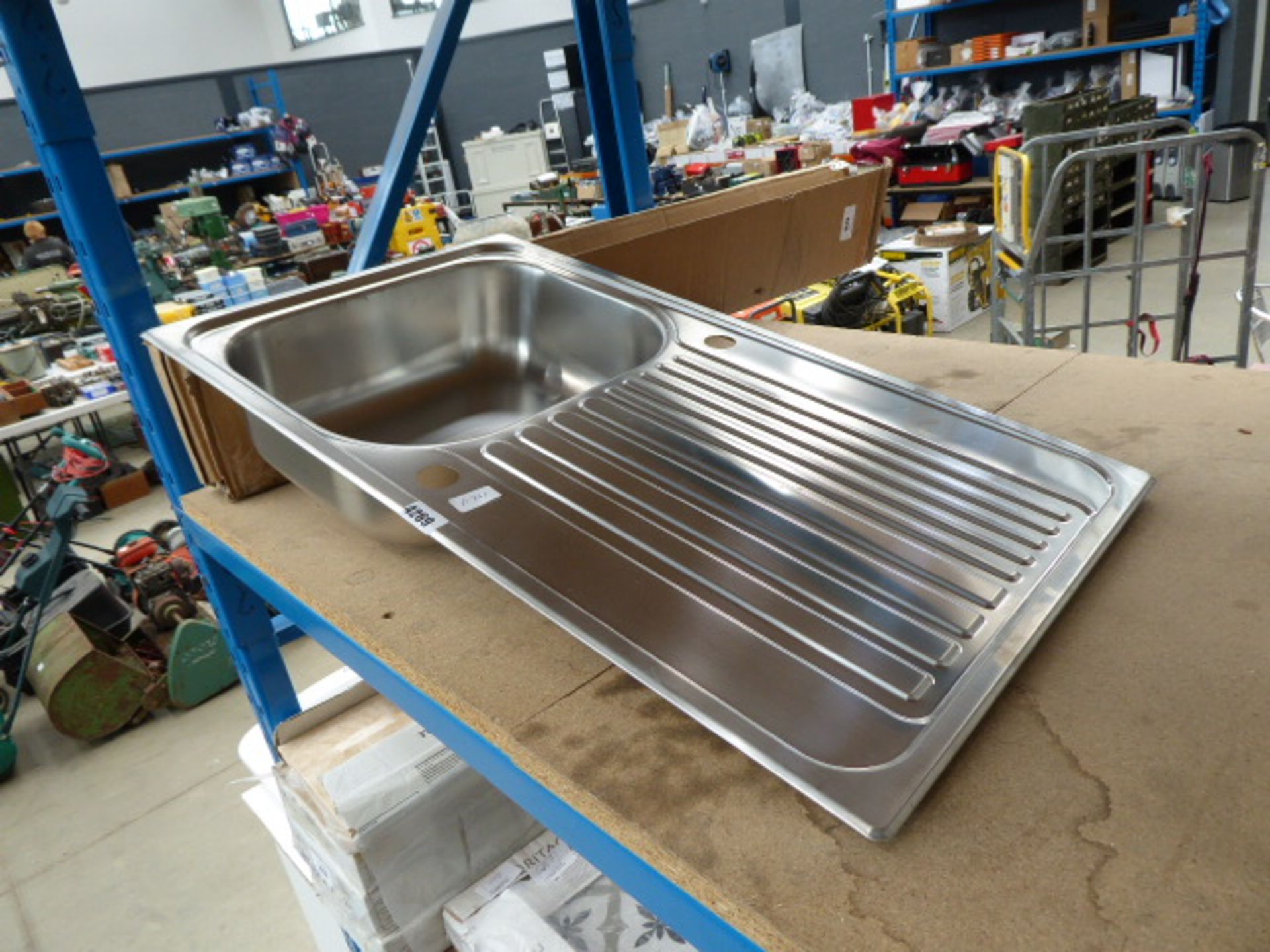 Single bowl stainless steel sink