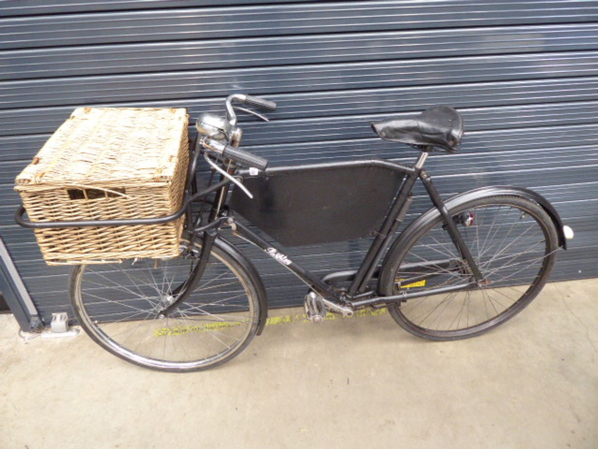 4032 Black Brita style bike with front basket