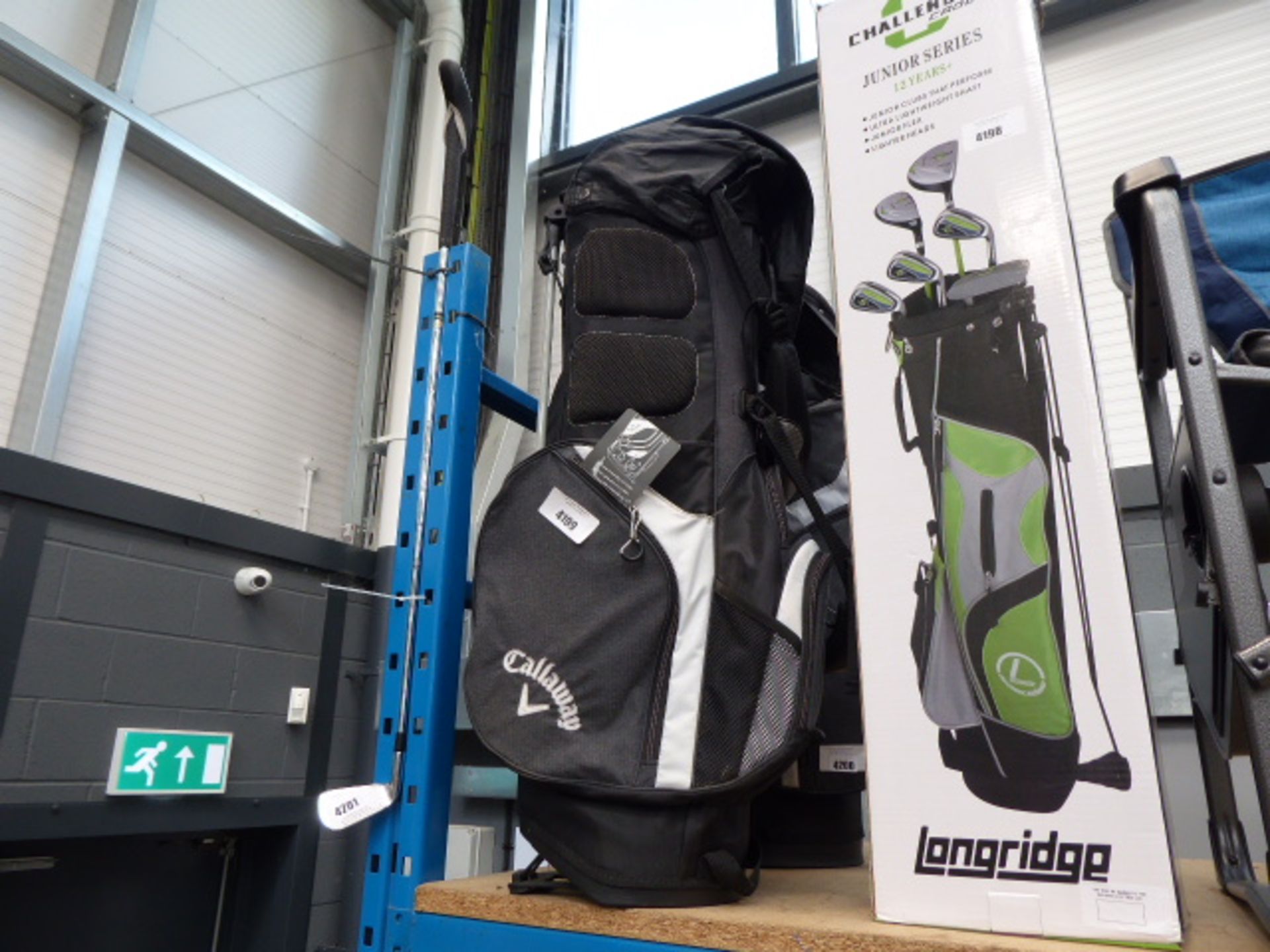 Calloway grey, black and white golf bag