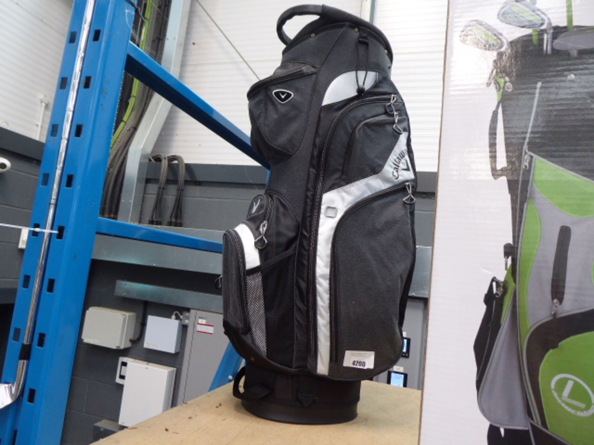 Calloway grey, black and white golf bag
