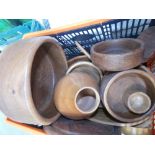 Box of treen, to include bowls and vases