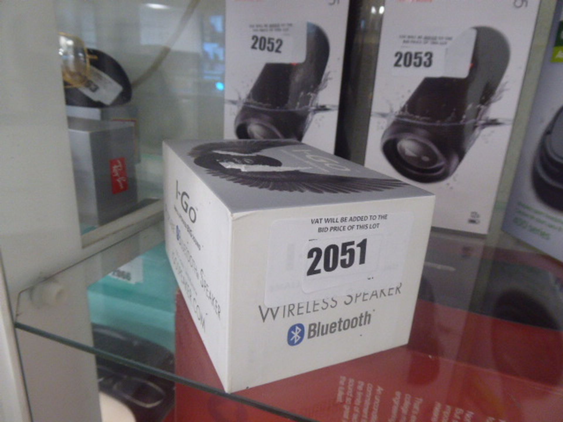 I-Go bluetooth speaker in box