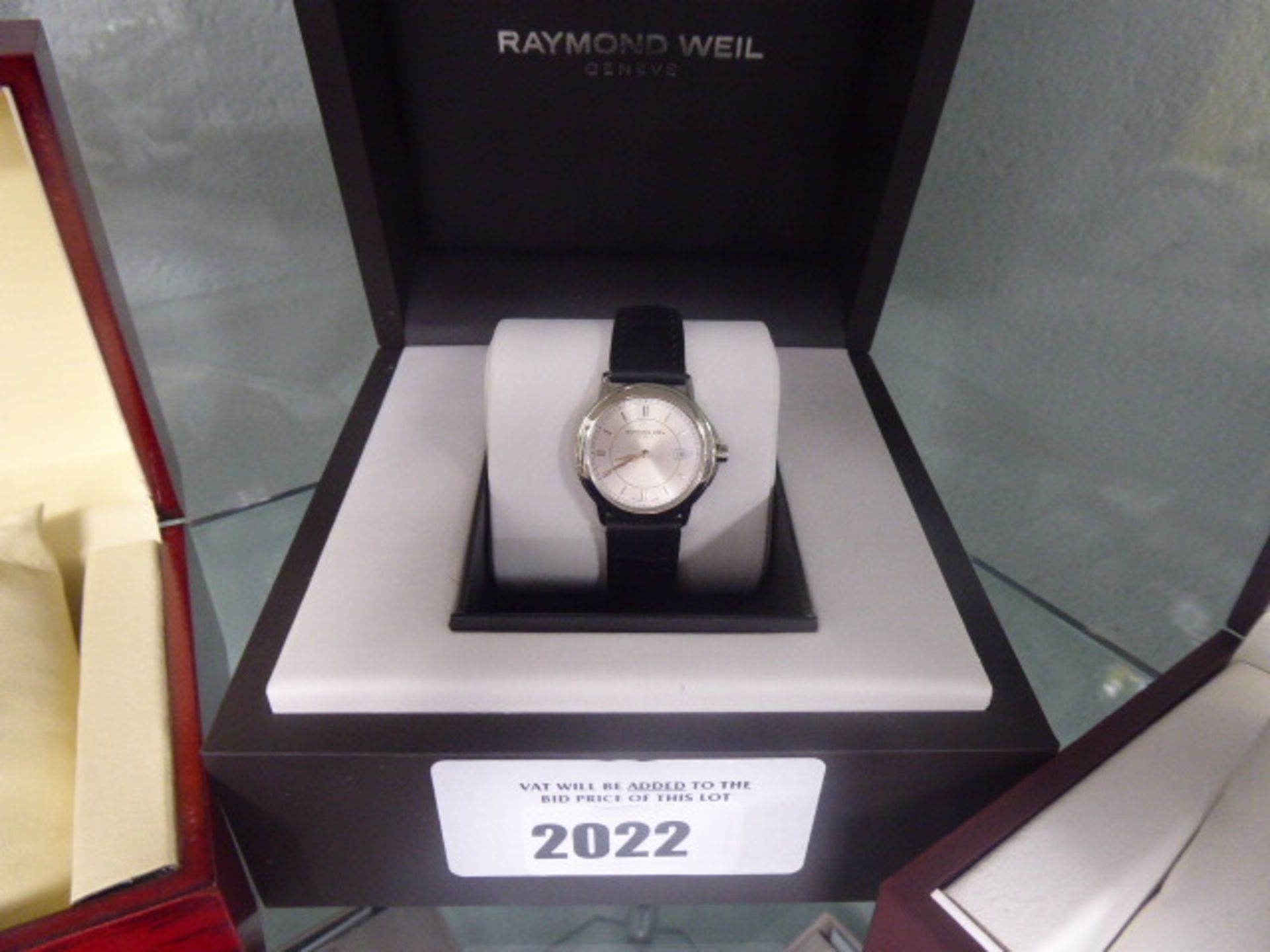 Raymond Weil black leather strap stainless steel bezel wristwatch with box