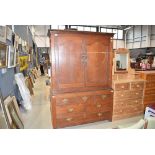 Oak linen press of 2 doors over 6 drawers