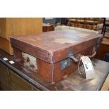 5133 - Vintage leather suitcase