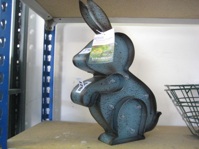 (1045) Solar bunny light