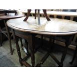 Oak gate leg drop leaf table