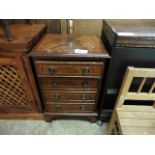 Small cabinet of 4 drawers