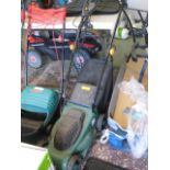 Eelectric lawn mower with grass box