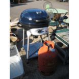 (1197) Gas BBQ with gas can